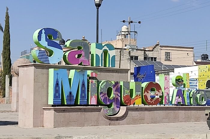 Mi Bodega Aurrerá, San Miguel El Alto