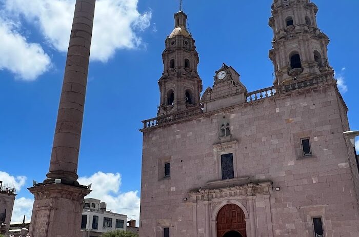 Plaza de Armas Ramon Corona