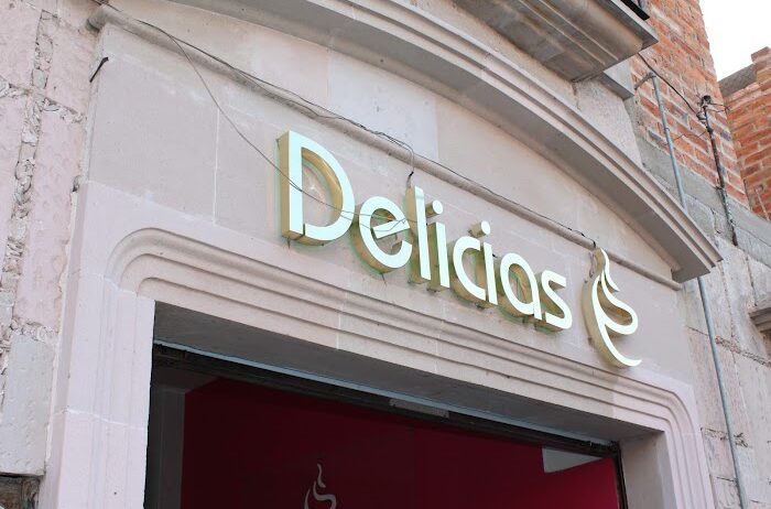 Delicias