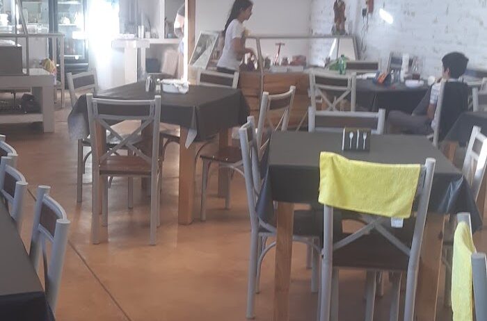 Comedor cara pálida