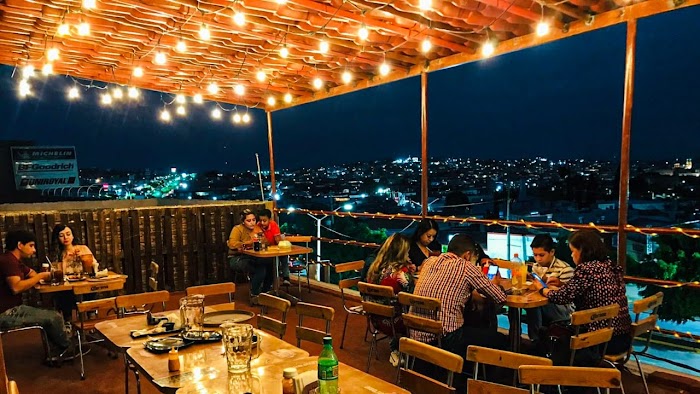 Once Once Restaurante – Terraza – Bar