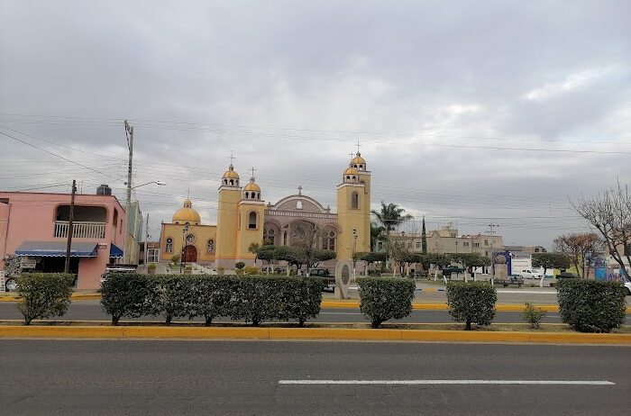 POLLO FELIZ